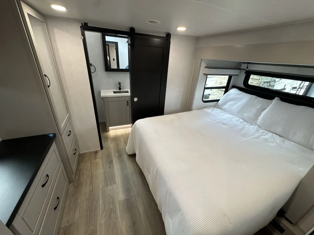 2026 Jayco North Point 395DSDB, Photos photo 19
