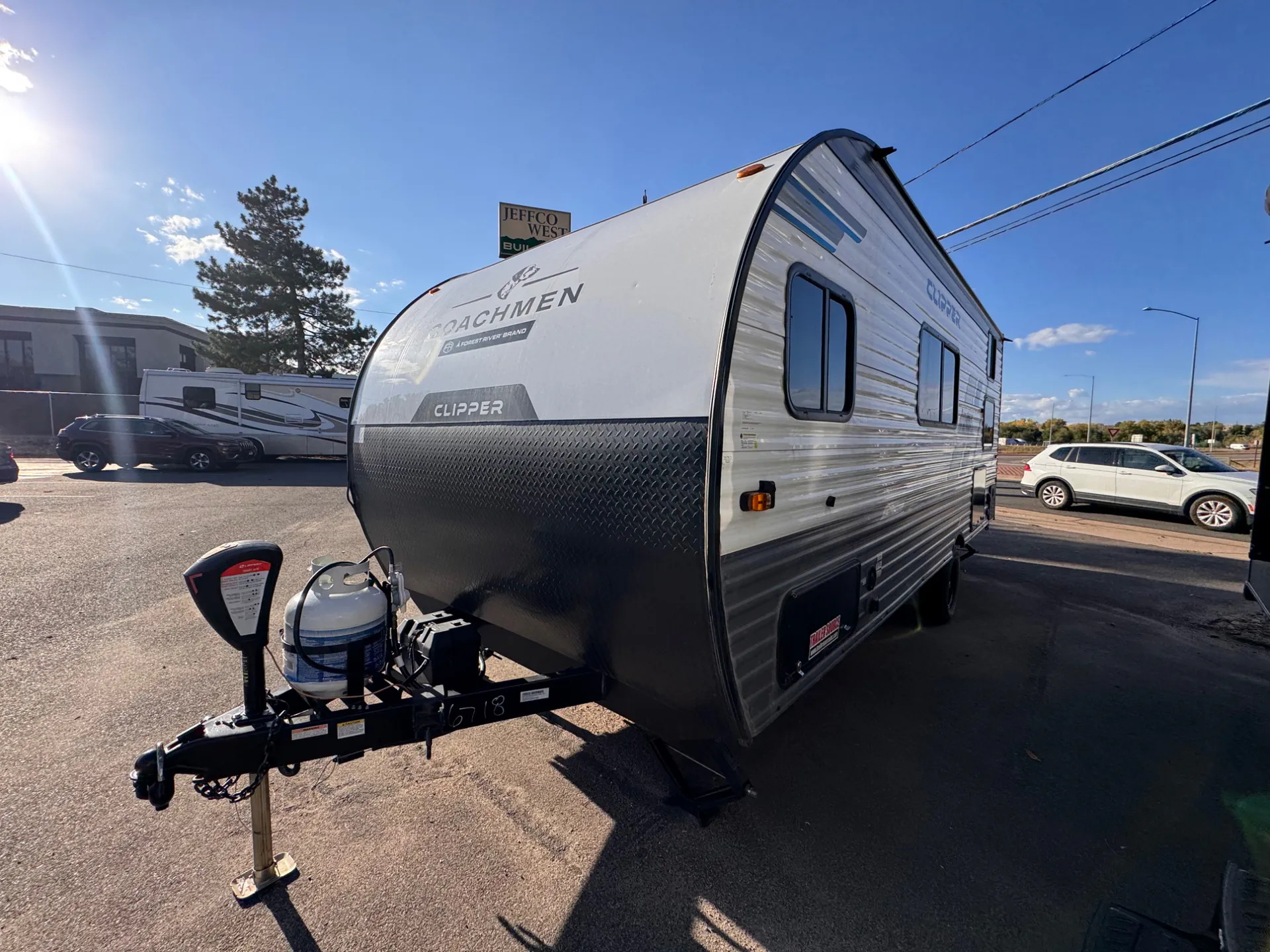 2025 Coachmen Clipper Travel Trailers 18BH - Photo 3