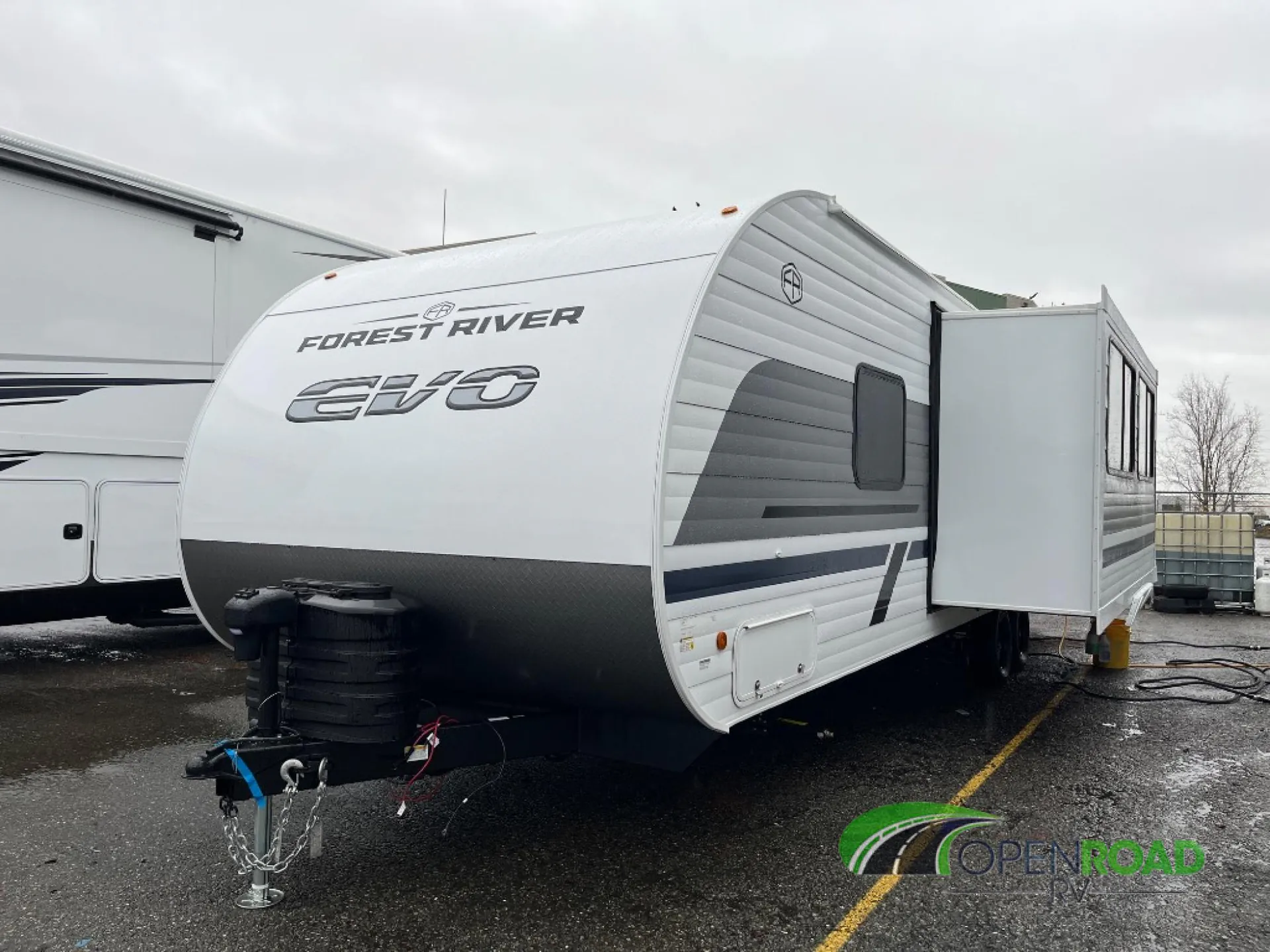 2026 Forest River EVO 26ICE - Photo 4