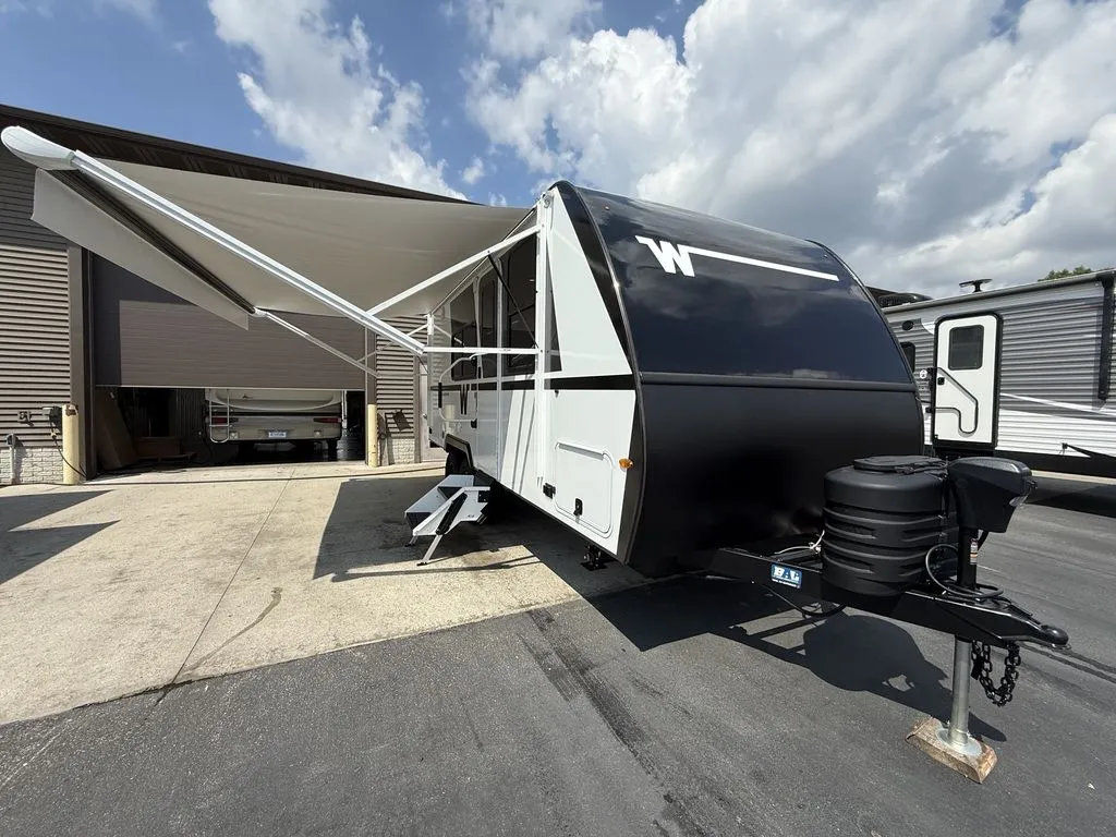 2026 Winnebago Micro Minnie 2108DS - Photo 2