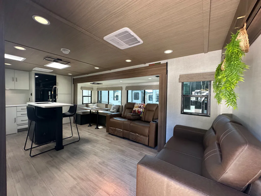 2026 Forest River Vibe 3400XL, Photos photo 3