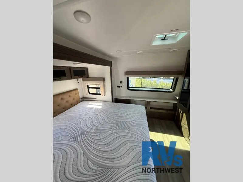 2024 Forest River RV Flagstaff Super Lite 27FBlK - Photo 3