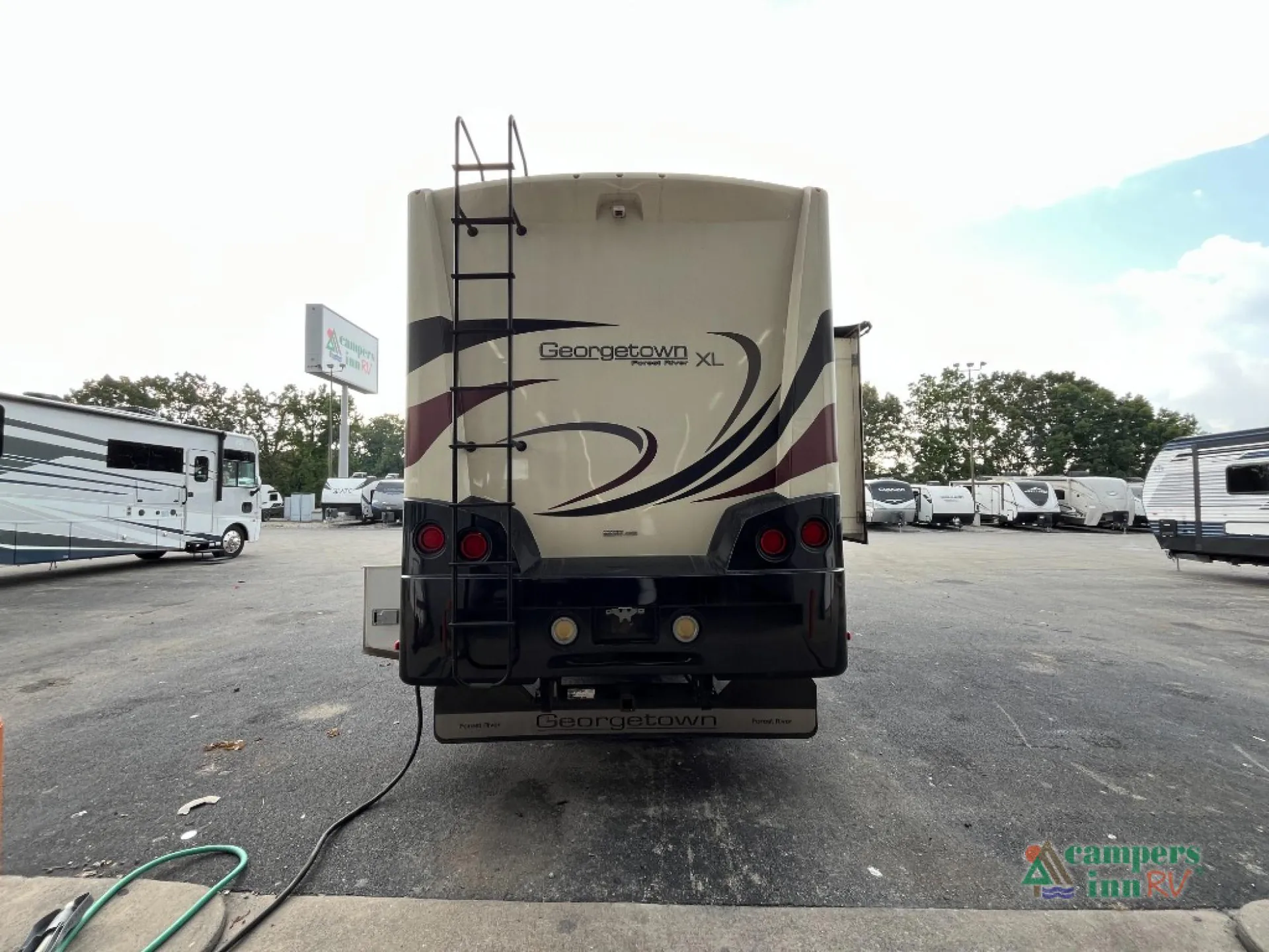 2017 Forest River Georgetown XL 369DS — Photo 6