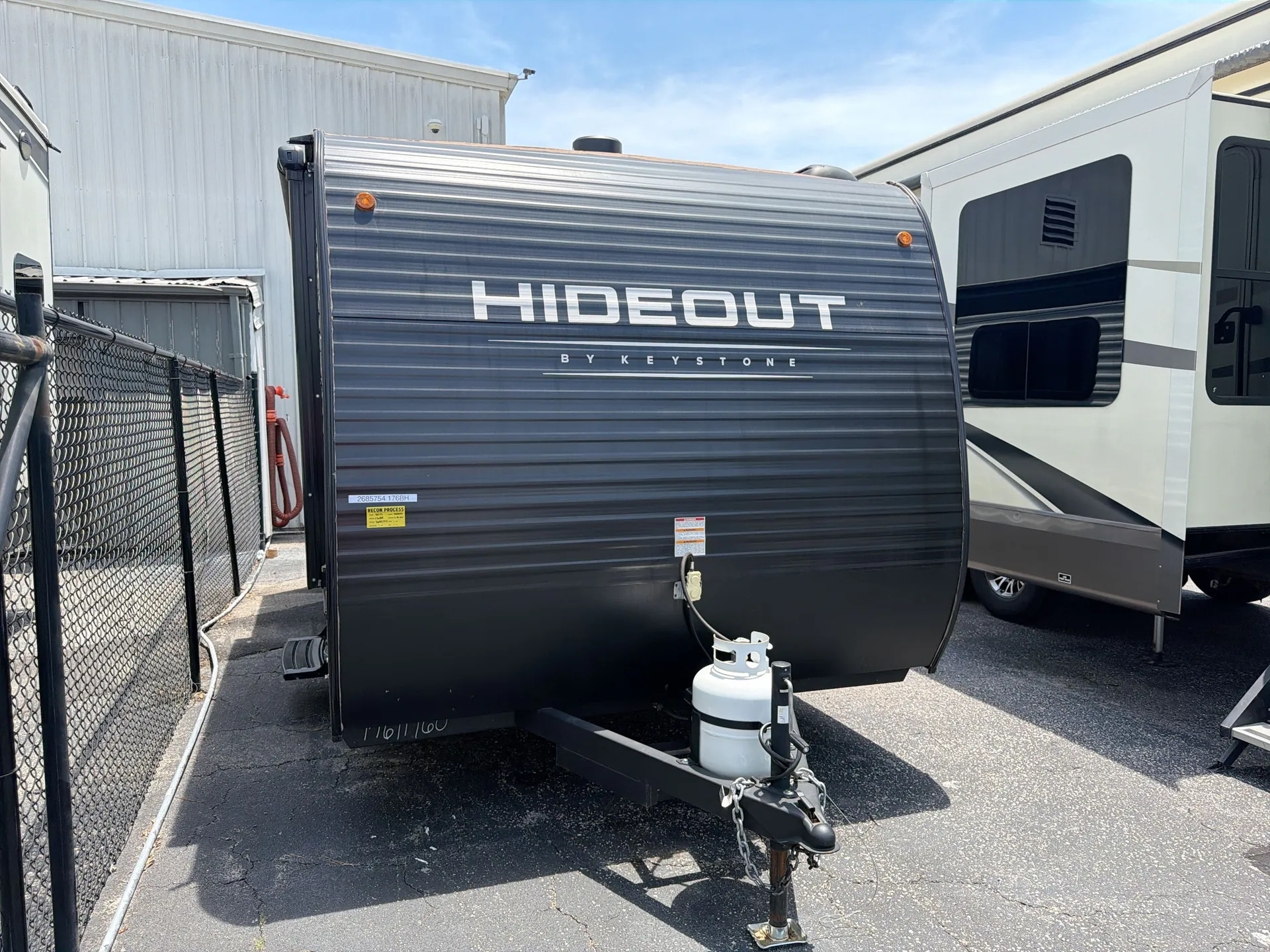 2025 Keystone Hideout Sport 176BH - Photo 2