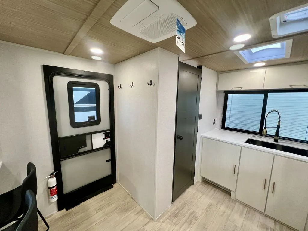 2026 Forest River Vibe Extreme Lite 2500CK, Photos photo 40