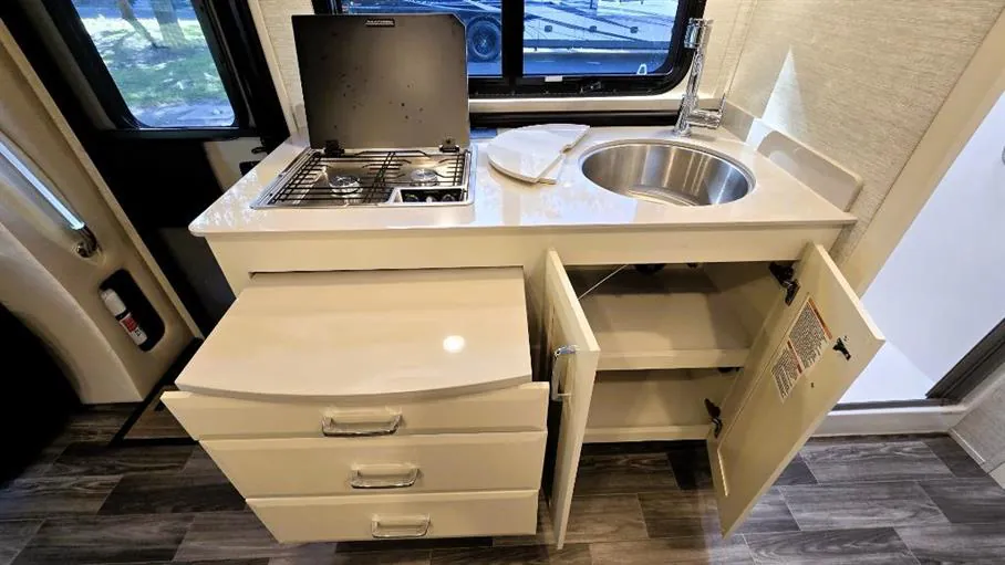 2025 Tiffin Wayfarer 25 XLW, Photos photo 13