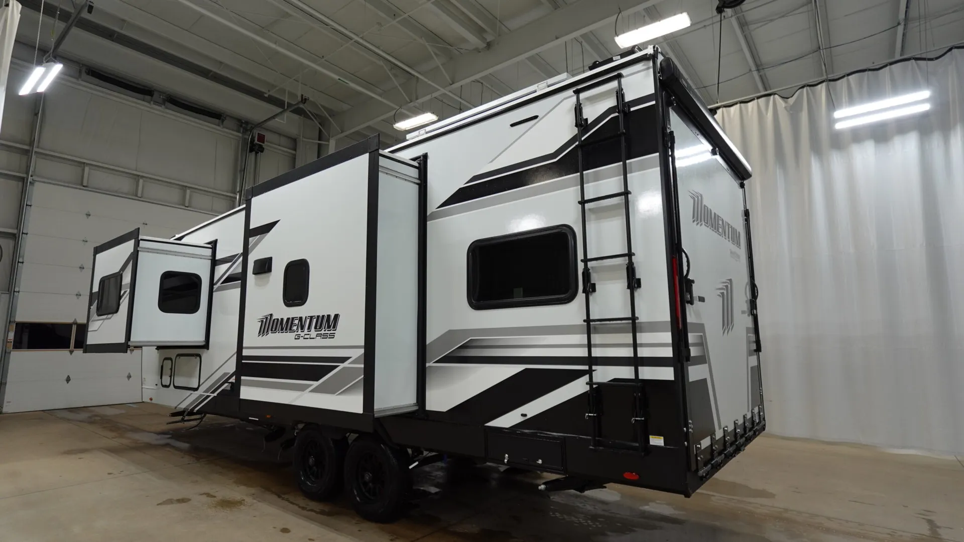 2026 Grand Design Momentum G-Class 25G - Photo 4