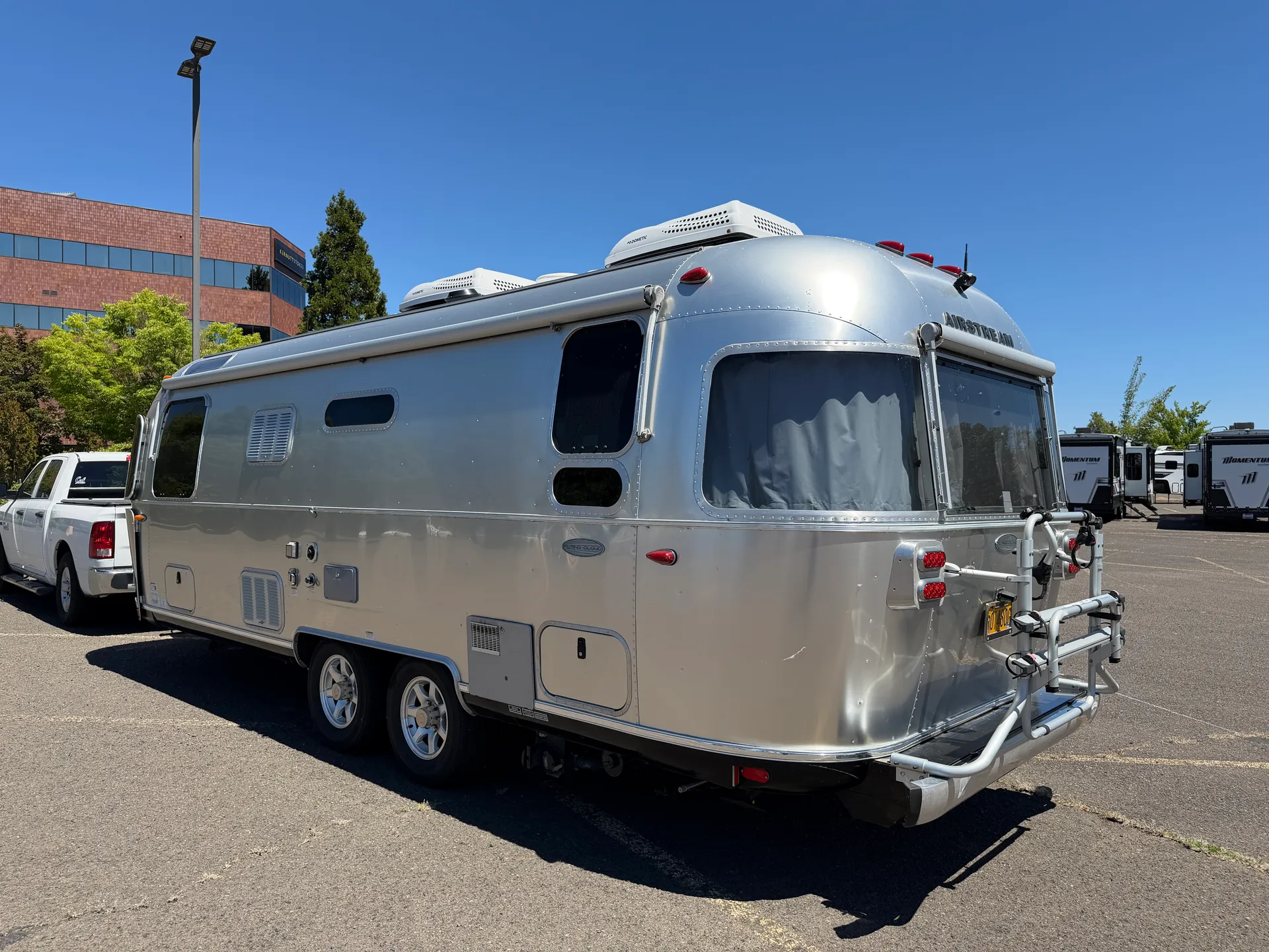 2018 Airstream Flying Cloud 25RB - Photo 3