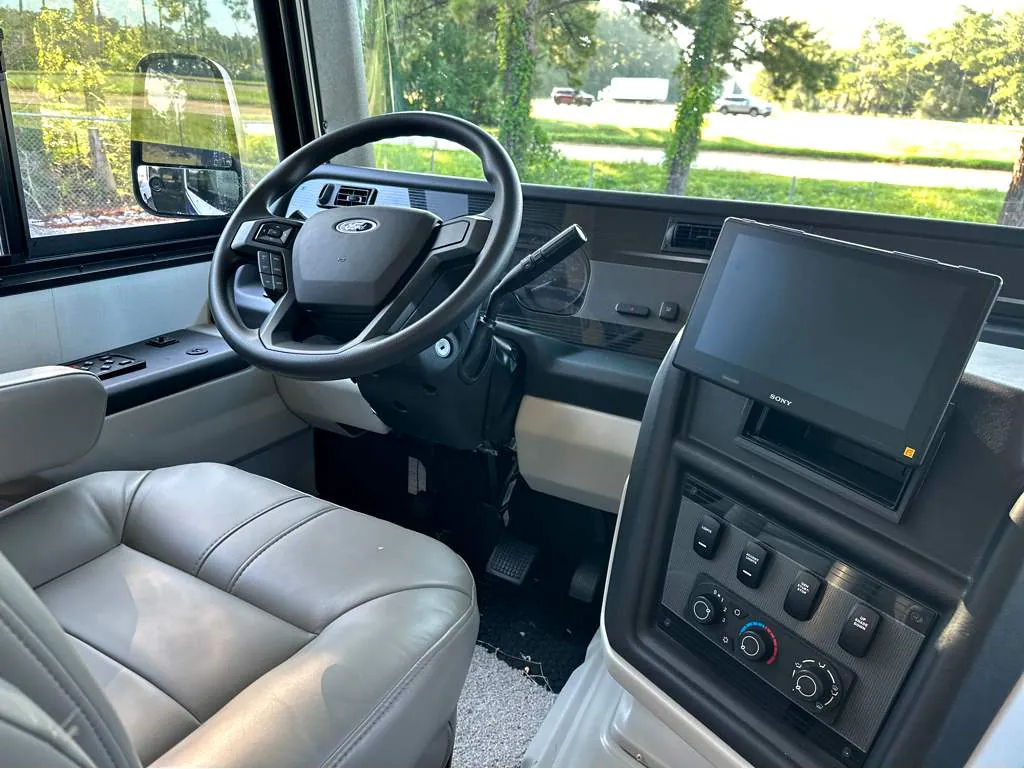 2027 Entegra Coach Vision XL 36C, Photos photo 26
