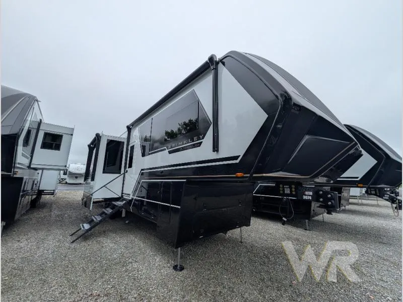 2027 Brinkley Model G 3500 - Photo 2