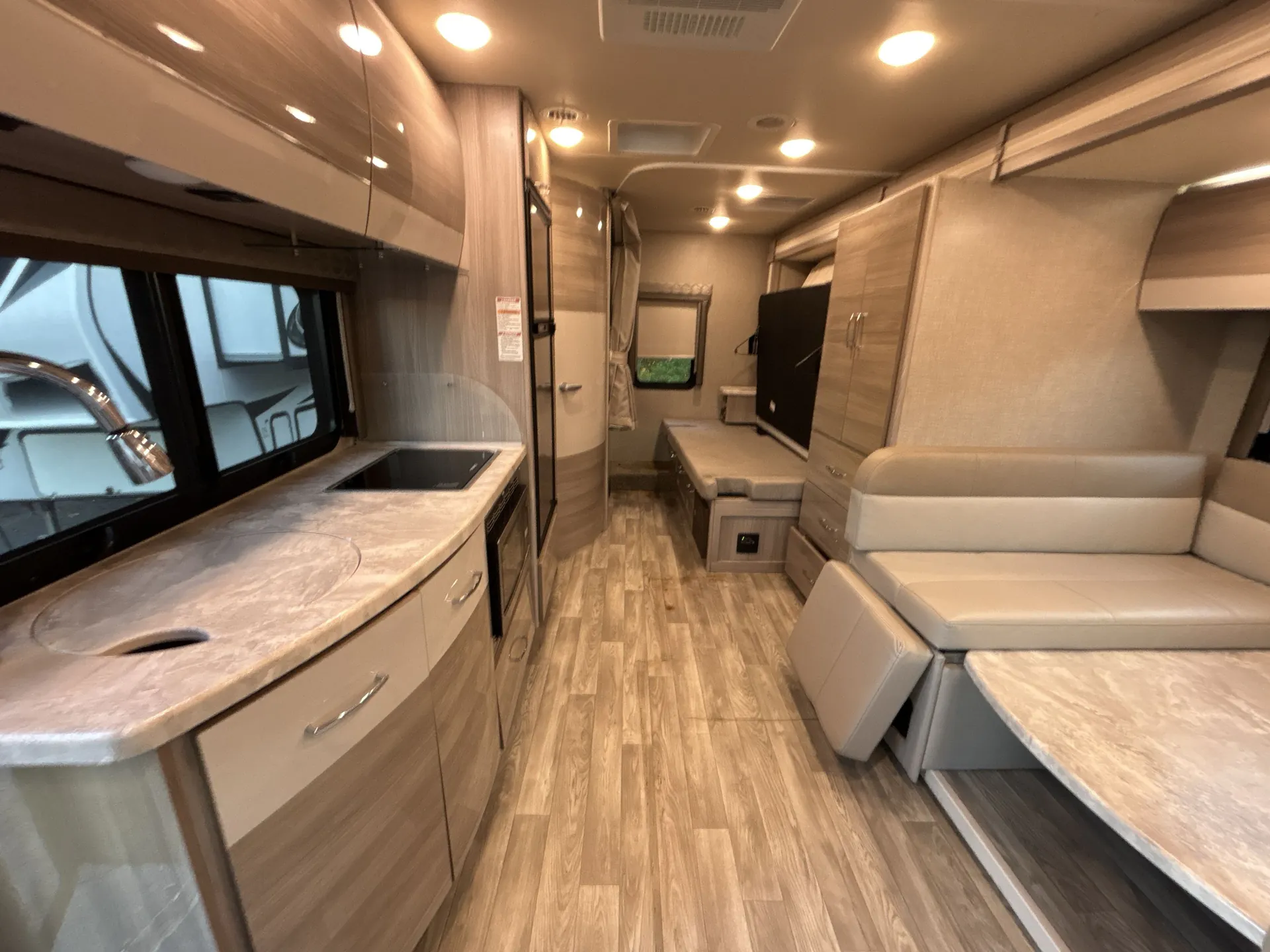 2020 Thor Motor Coach Delano 24TT — living area main