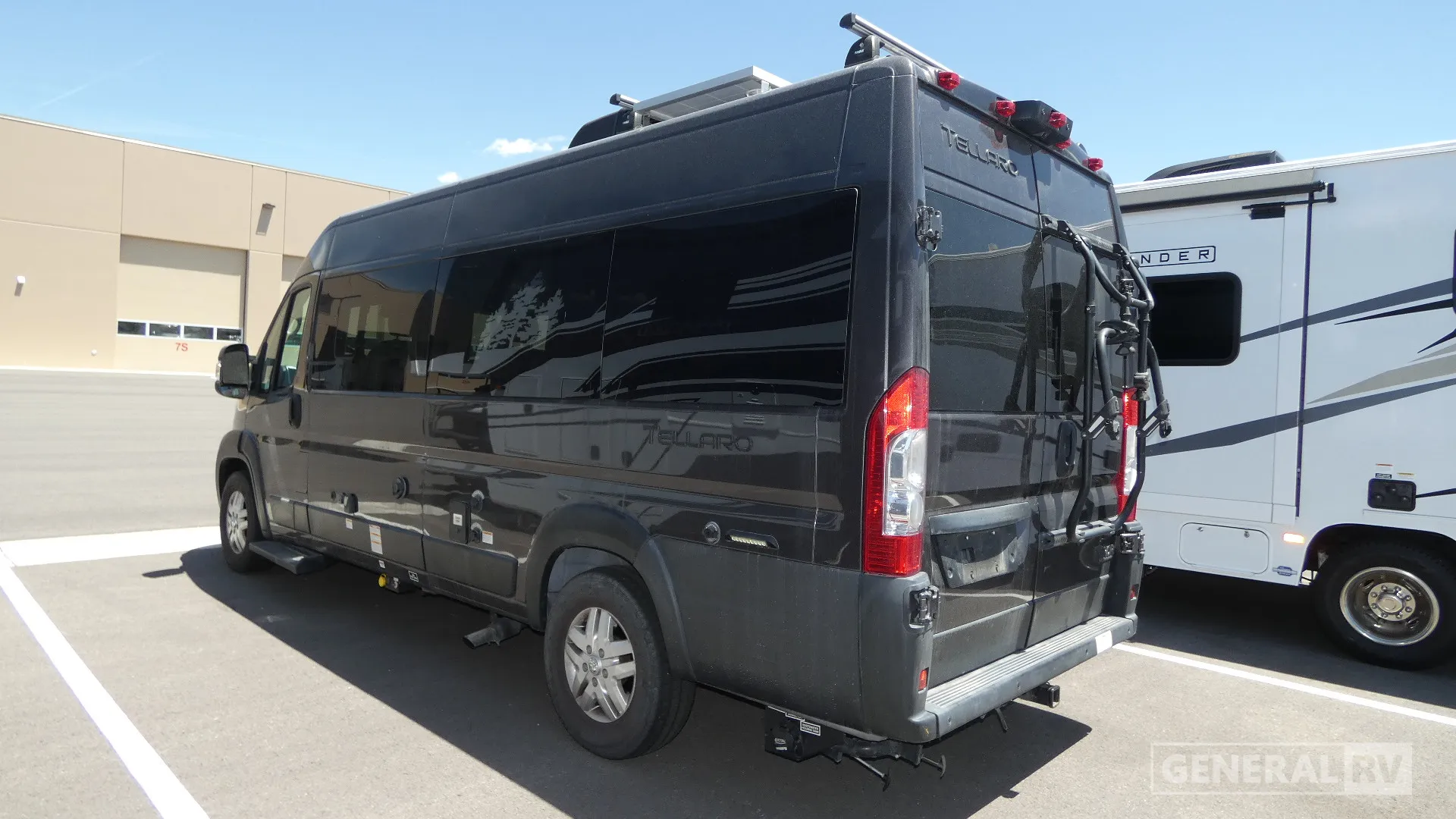 2022 Thor Motor Coach Tellaro 20K - Photo 4