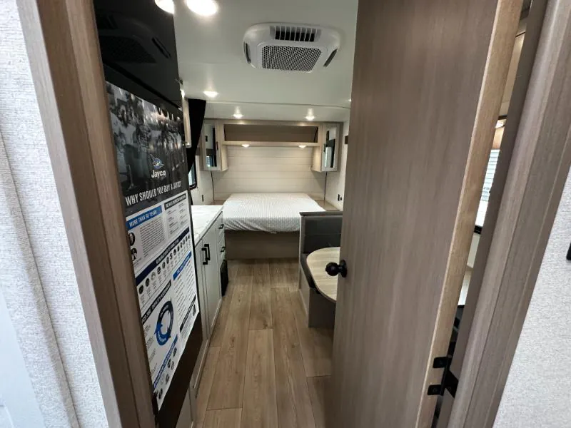 2027 Jayco Jay Flight 175FQ, Photos photo 20