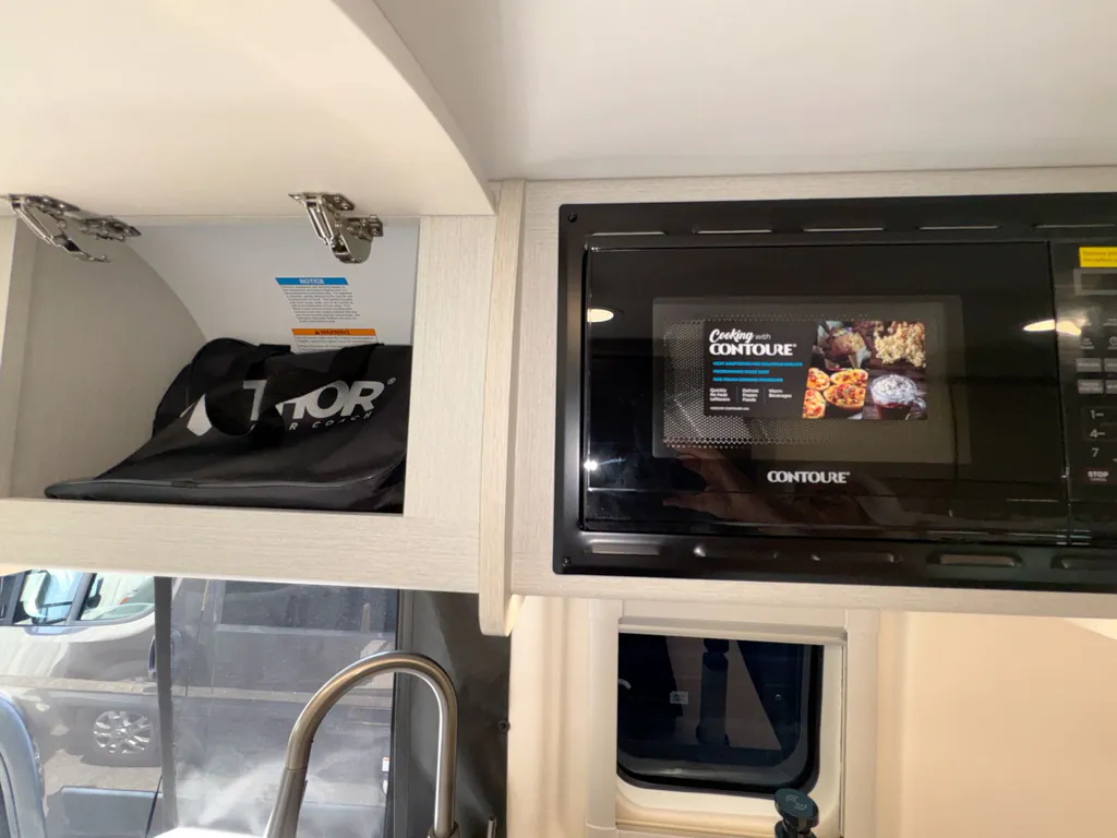 2027 Thor Motor Coach Tellaro 20Y, Photos photo 16