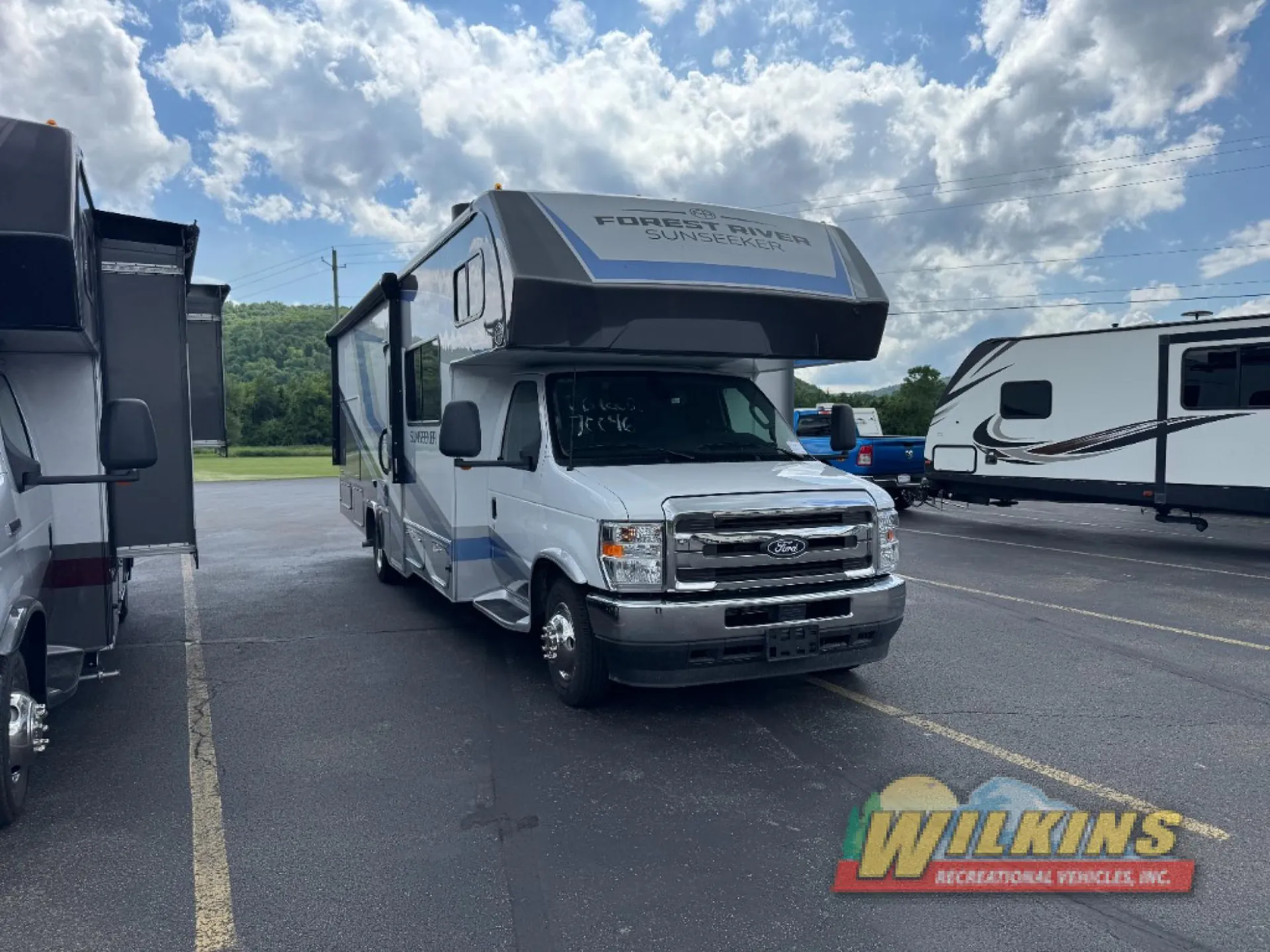 2027 Forest River Sunseeker 2860DS