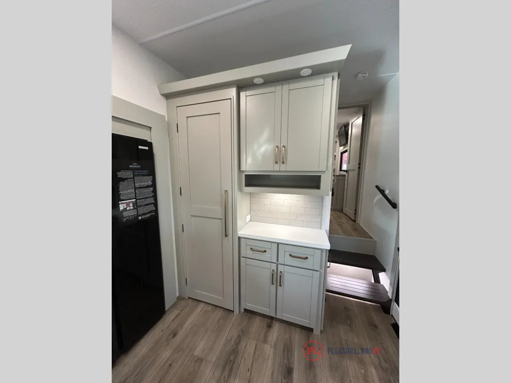 2026 Brinkley Model Z 3515, Photos photo 23