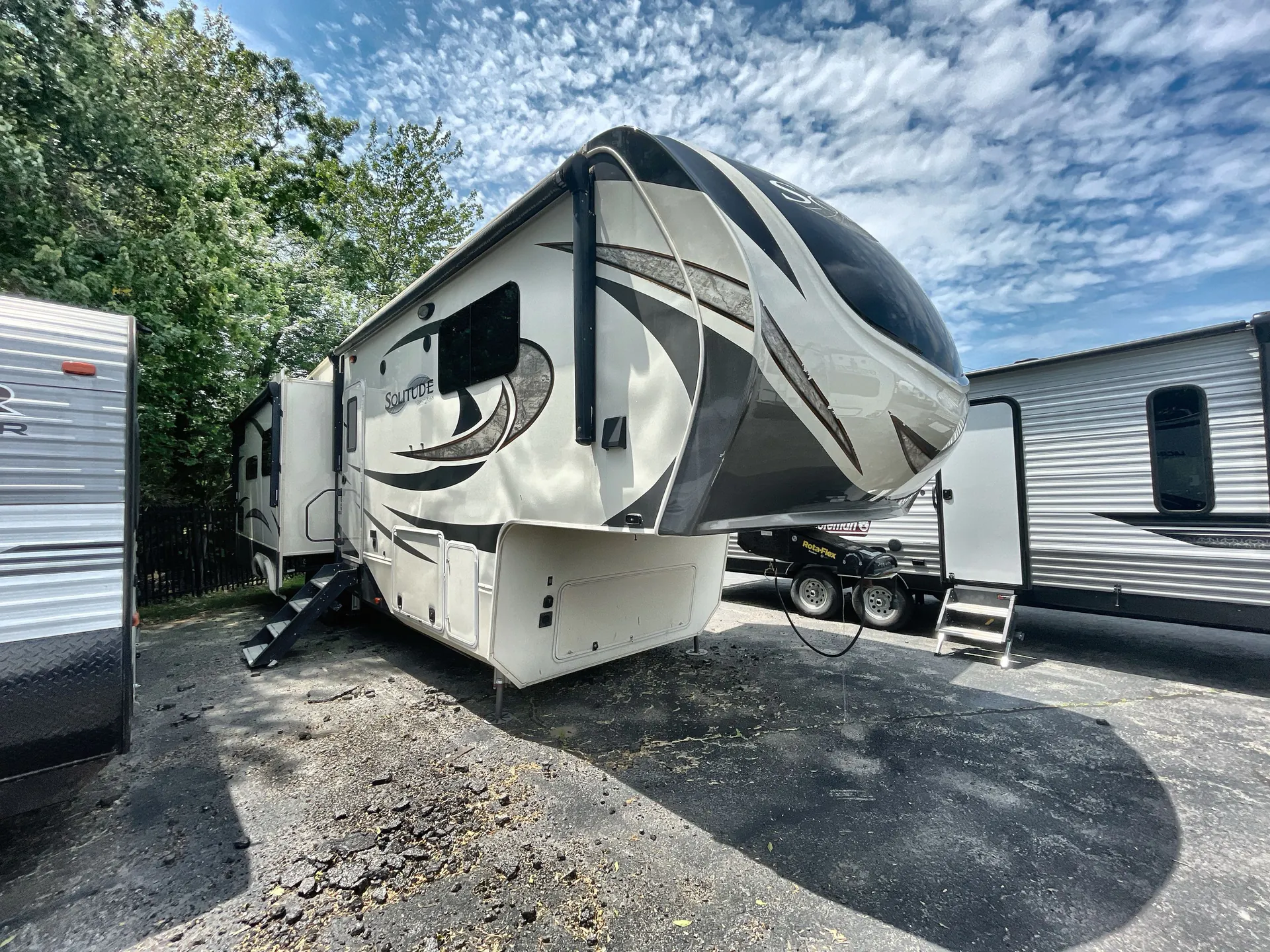 2018 Grand Design Solitude 344GK - Photo 2