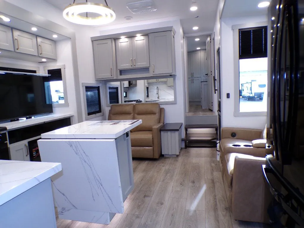 2026 Brinkley Model G 3520, Photos photo 20