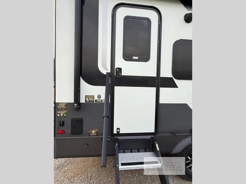 2026 Forest River Rockwood Mini Lite 2515S - Photo 3