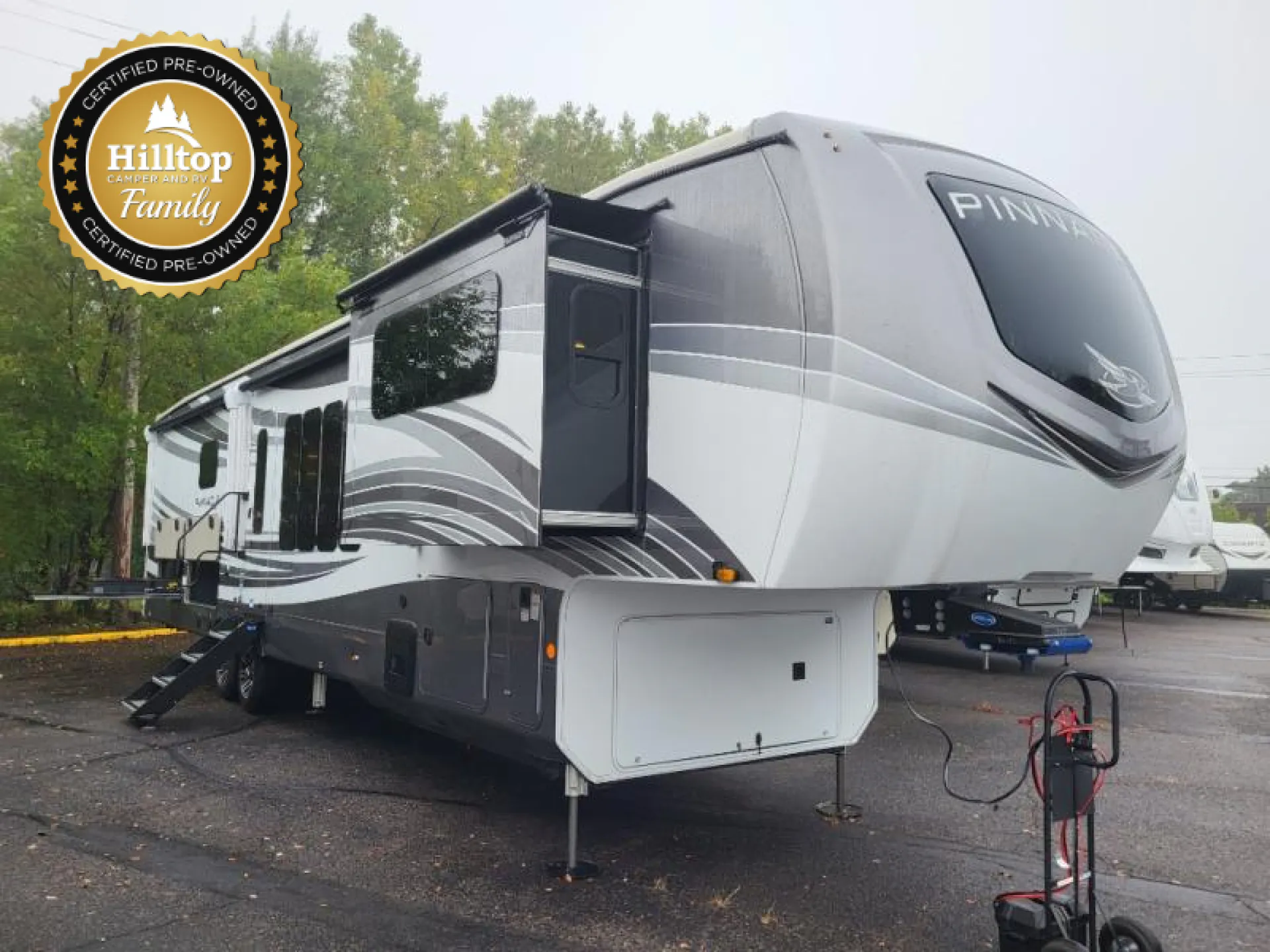 2022 Jayco Pinnacle 38FLGS - Photo 2