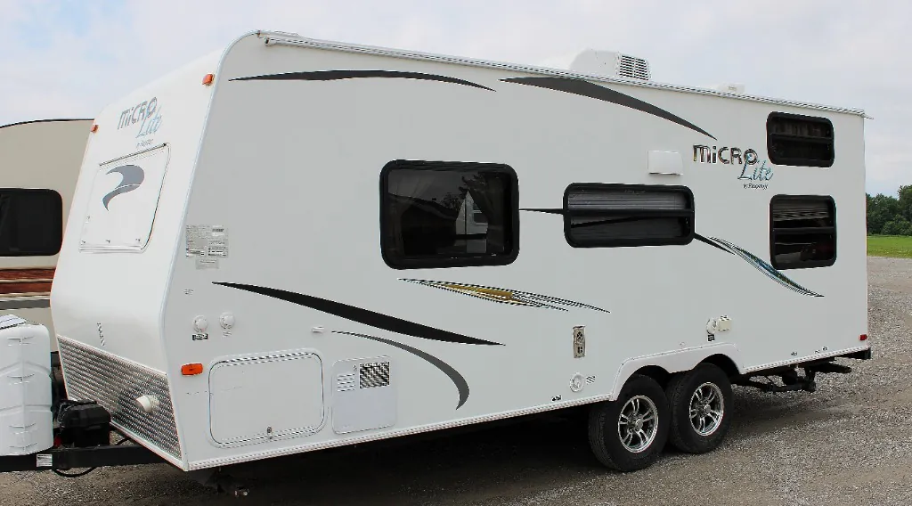 2014 Forest River RV Flagstaff Micro Lite 23LB - Photo 4