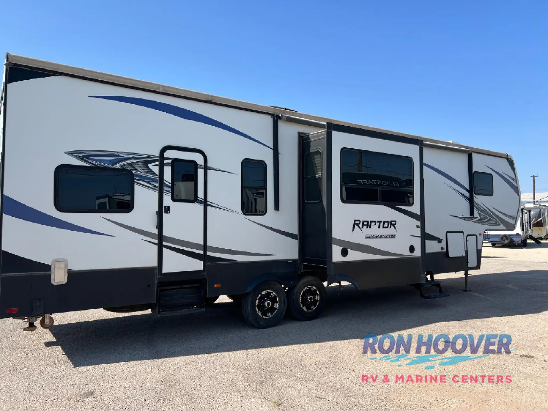 2018 Keystone Raptor 351 - Photo 2