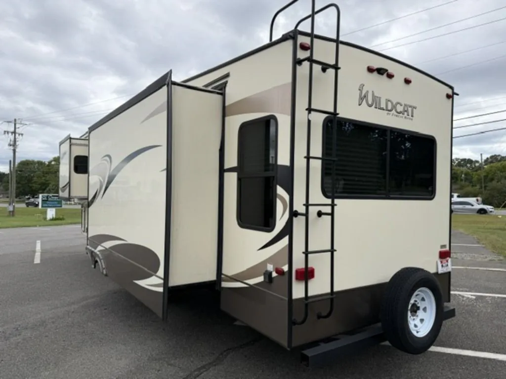 2019 Forest River Wildcat 32WB, Photos photo 8