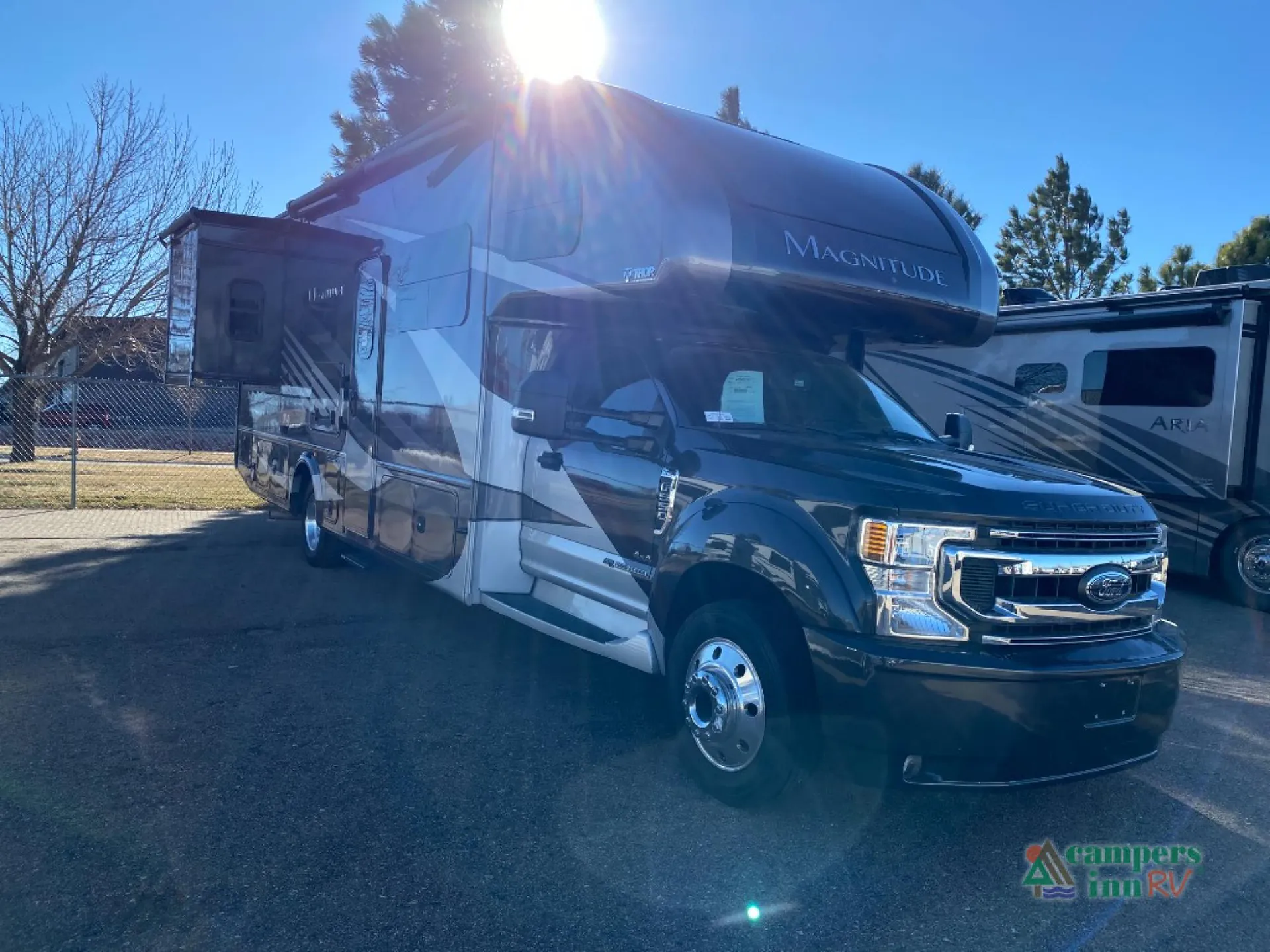 2021 Thor Motor Coach Magnitude XG32 - Photo 2