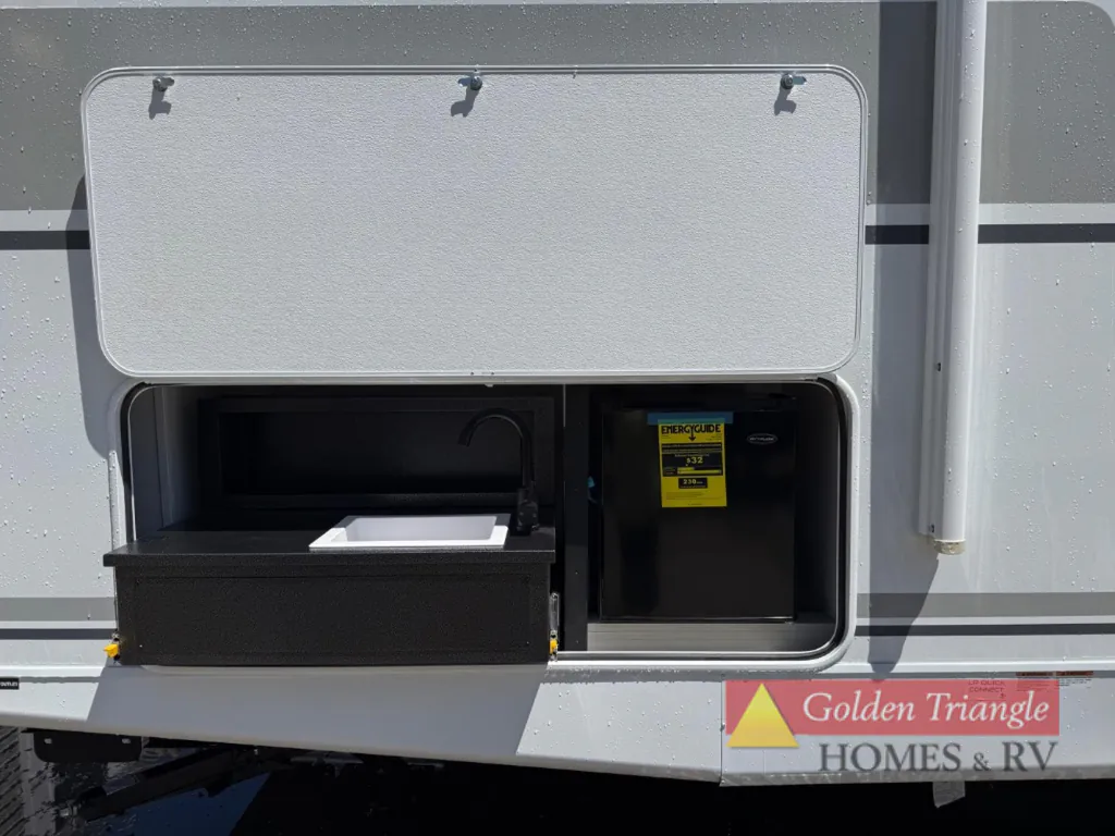 2026 Coachmen Freedom Express Select 30SE, Photos photo 43