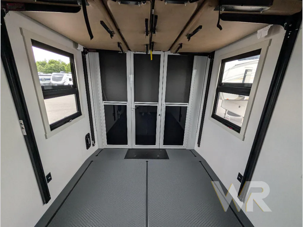 2027 Brinkley Model G 3970, Photos photo 19