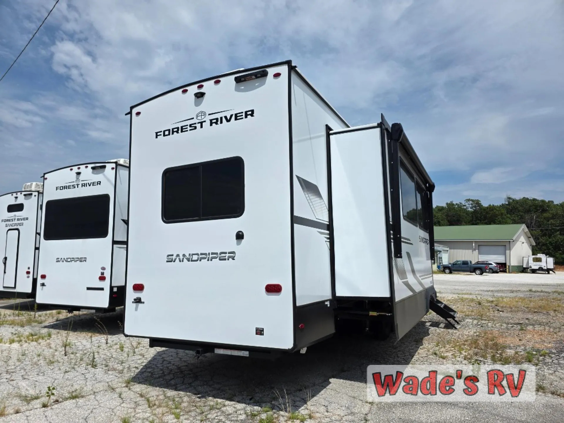 2026 Forest River Sandpiper 3800RK — Photo 5