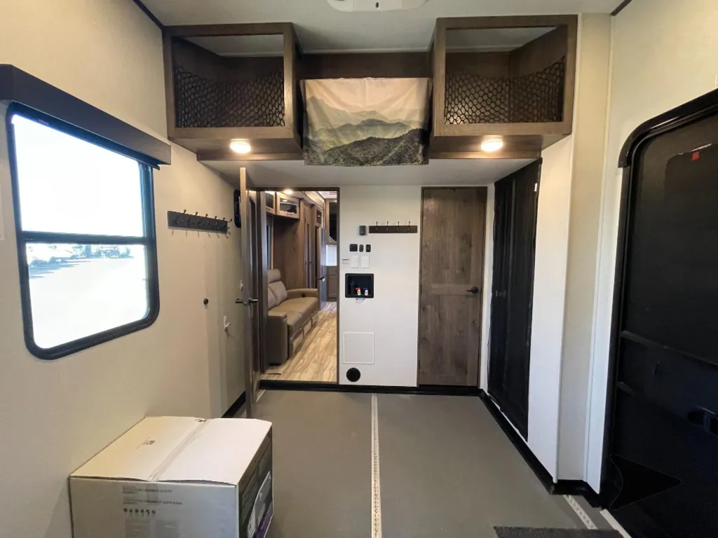 2023 Alliance RV Valor 42V13, Photos photo 33