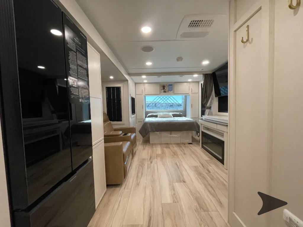 2026 Brinkley Model I 235, Photos photo 12