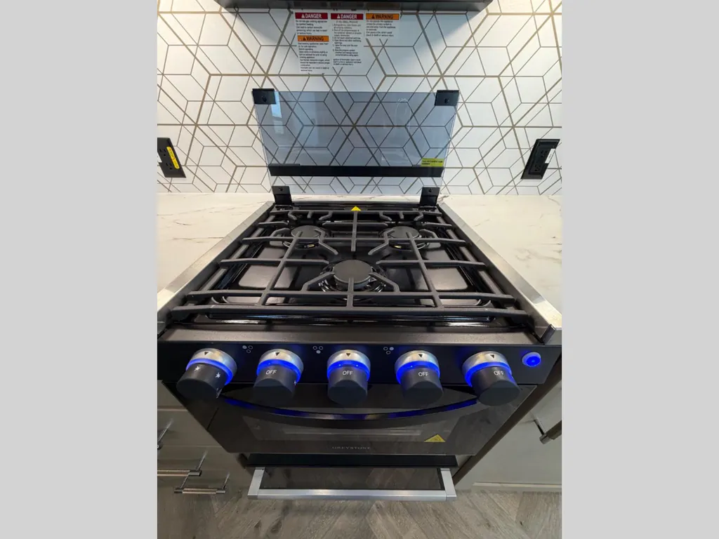 2026 Keystone Raptor 420, Photos photo 12