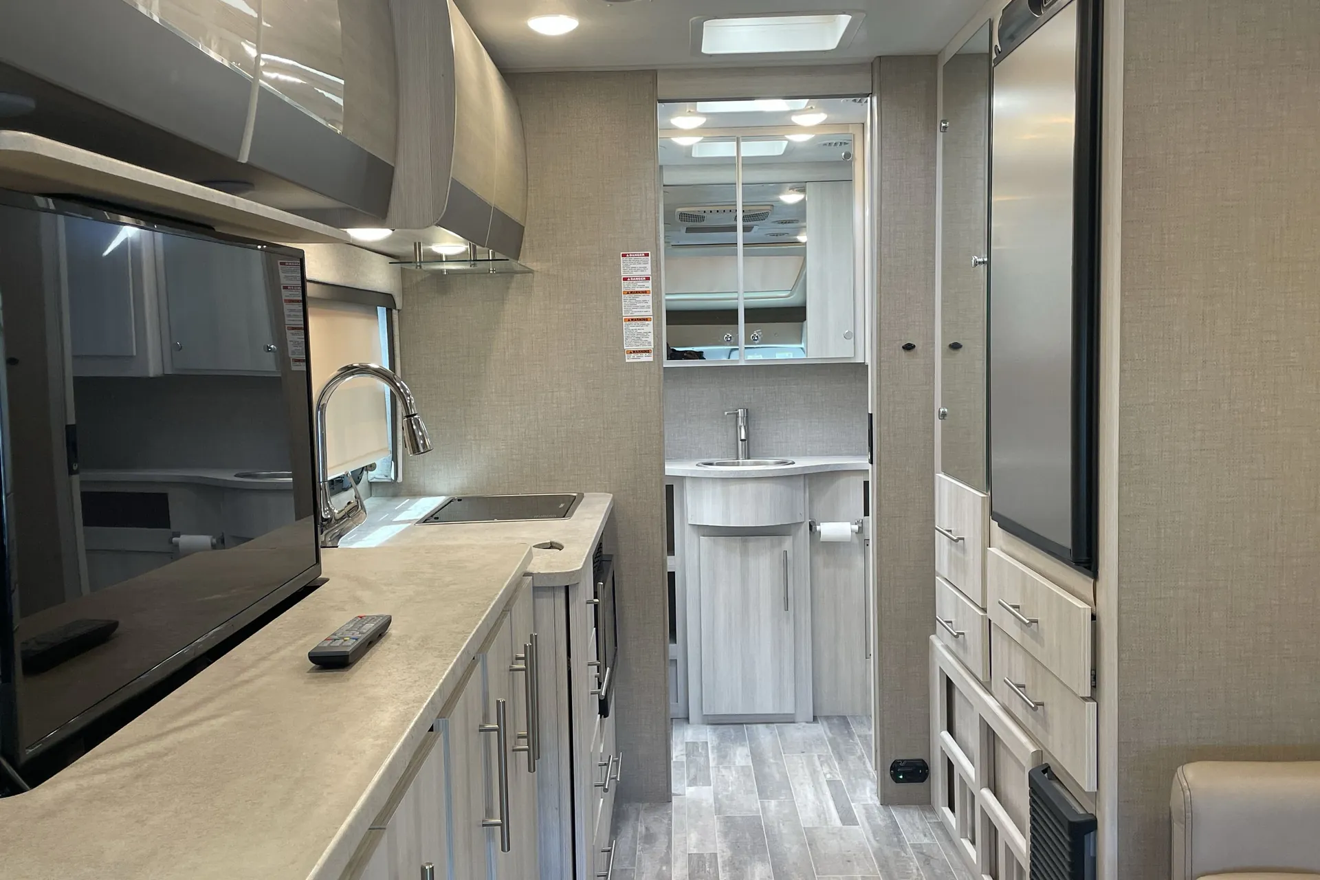 2022 Thor Motor Coach Compass 23TE — campside