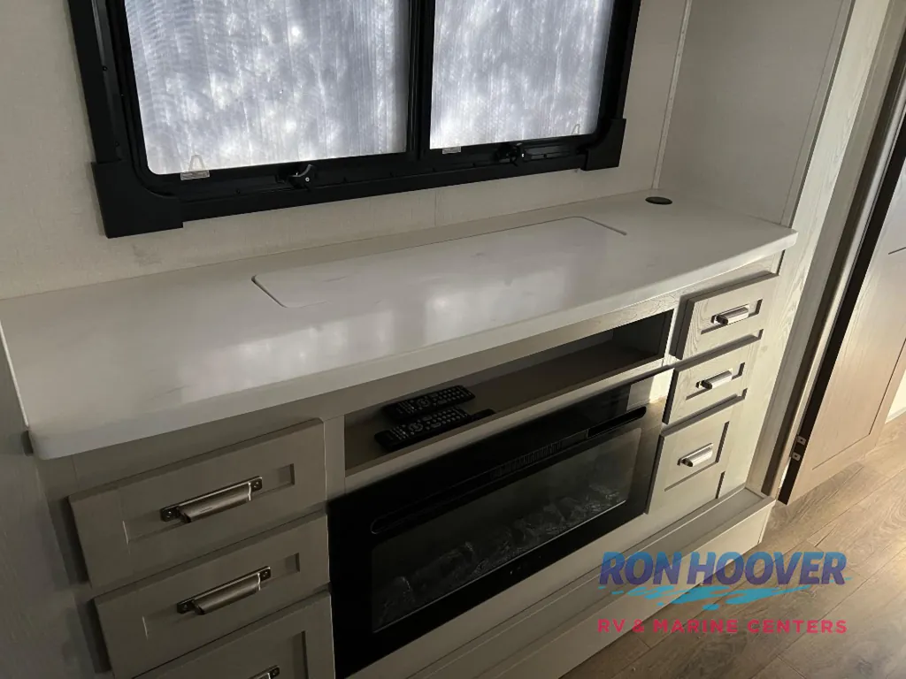 2023 Palomino River Ranch 391MK, Photos photo 22