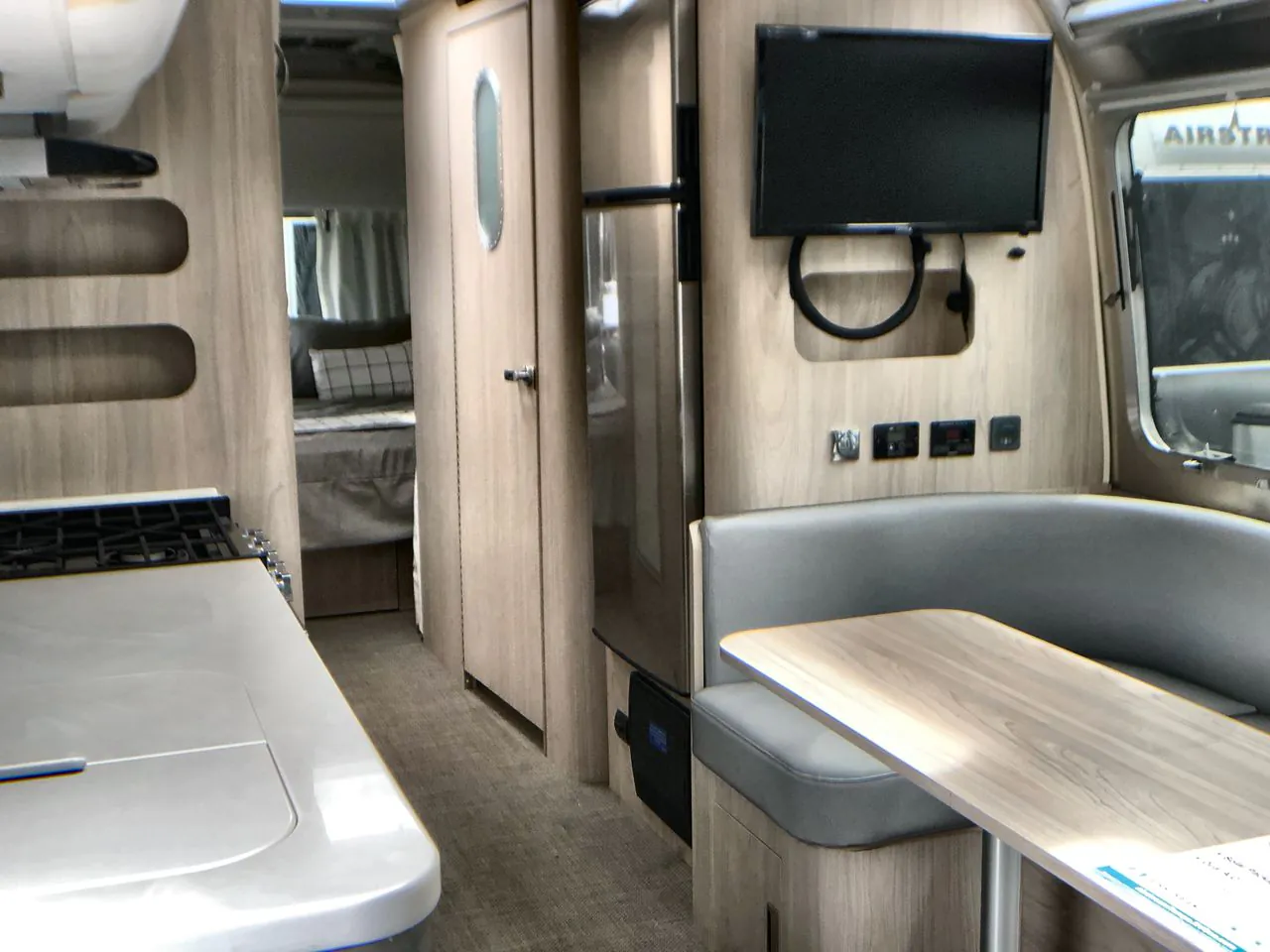 2027 Airstream Globetrotter 30RB dealer photo 1 from Blue Compass RV