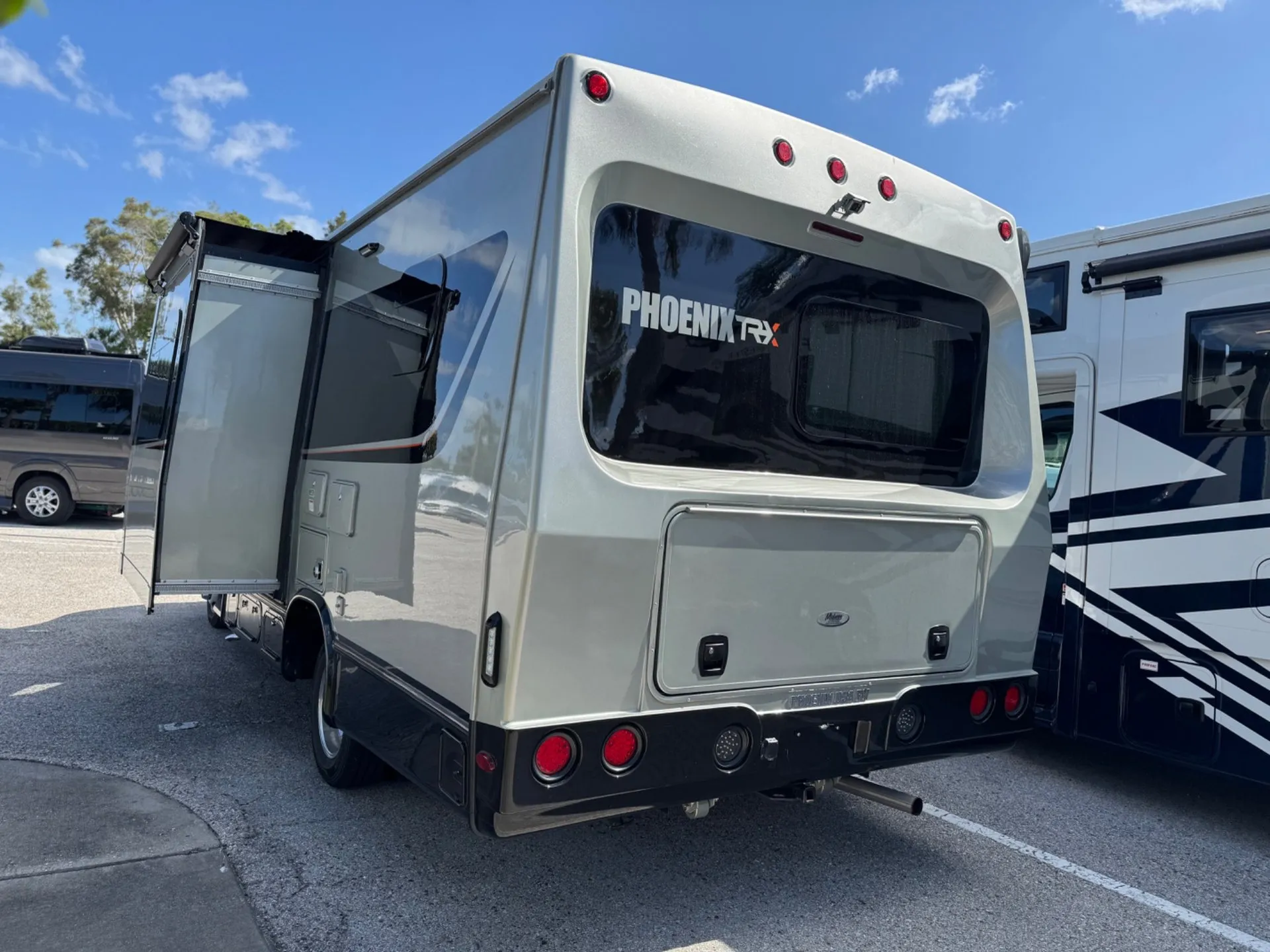2023 Phoenix TRX 1561 - Photo 4