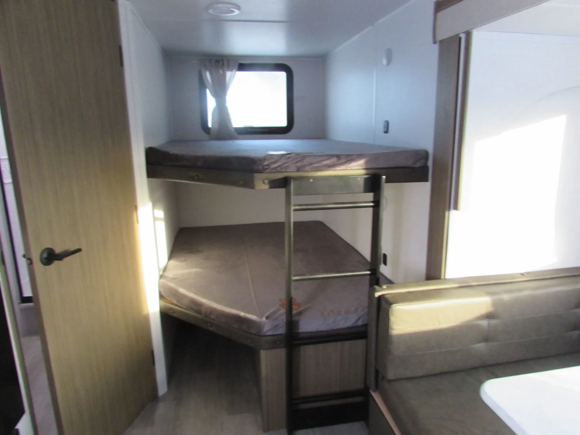 2025 Forest River Salem Cruise Lite 241BHXL - Photo 4