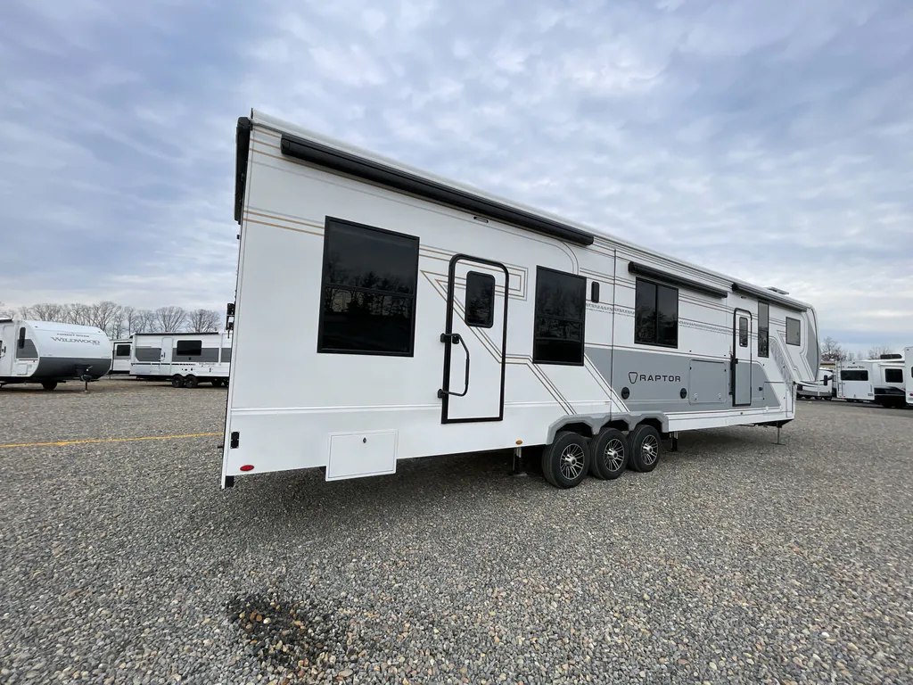 2026 Keystone Raptor 441, Photos photo 5