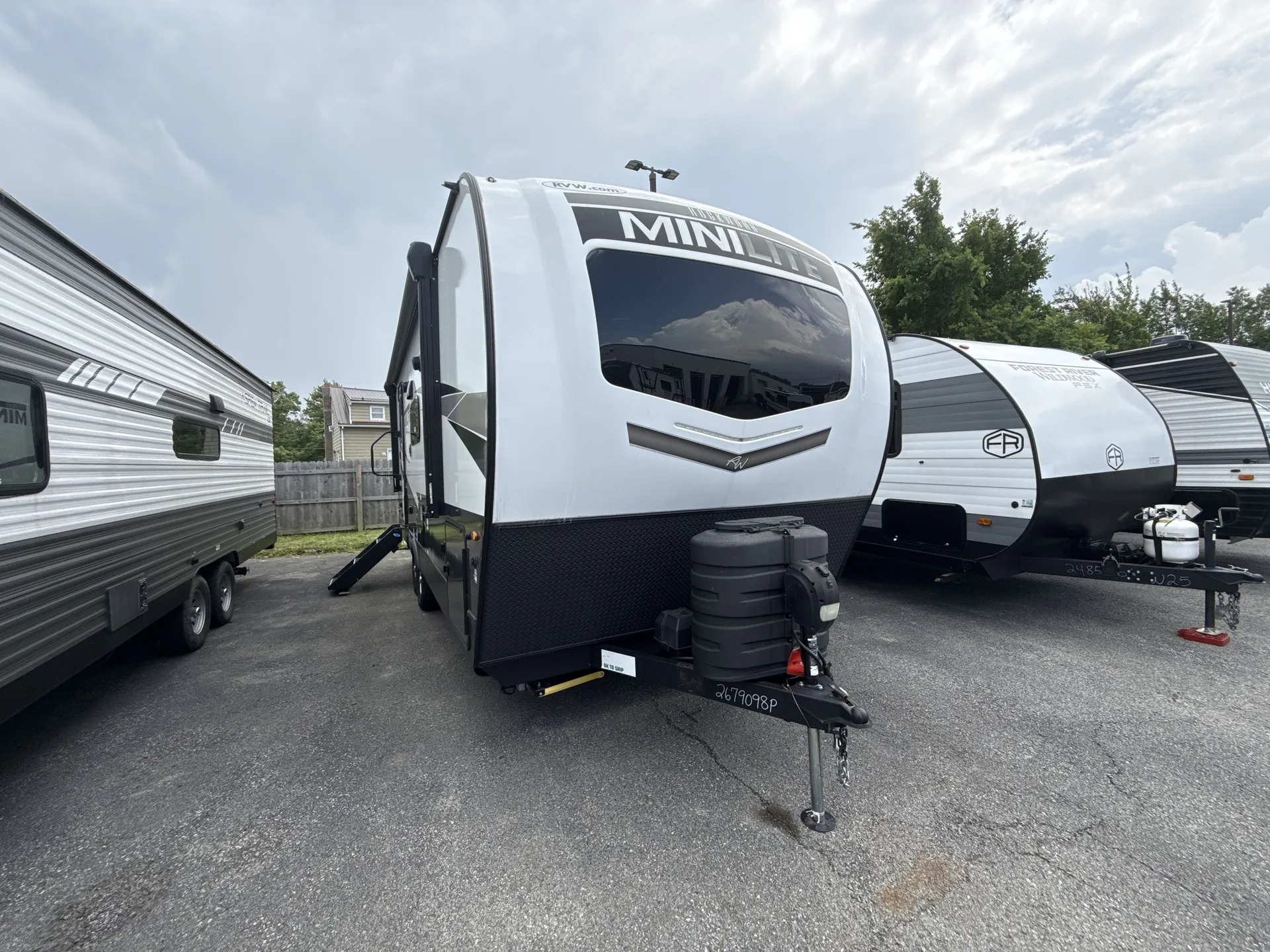 2024 Forest River Rockwood Mini Lite 2511S - Photo 2