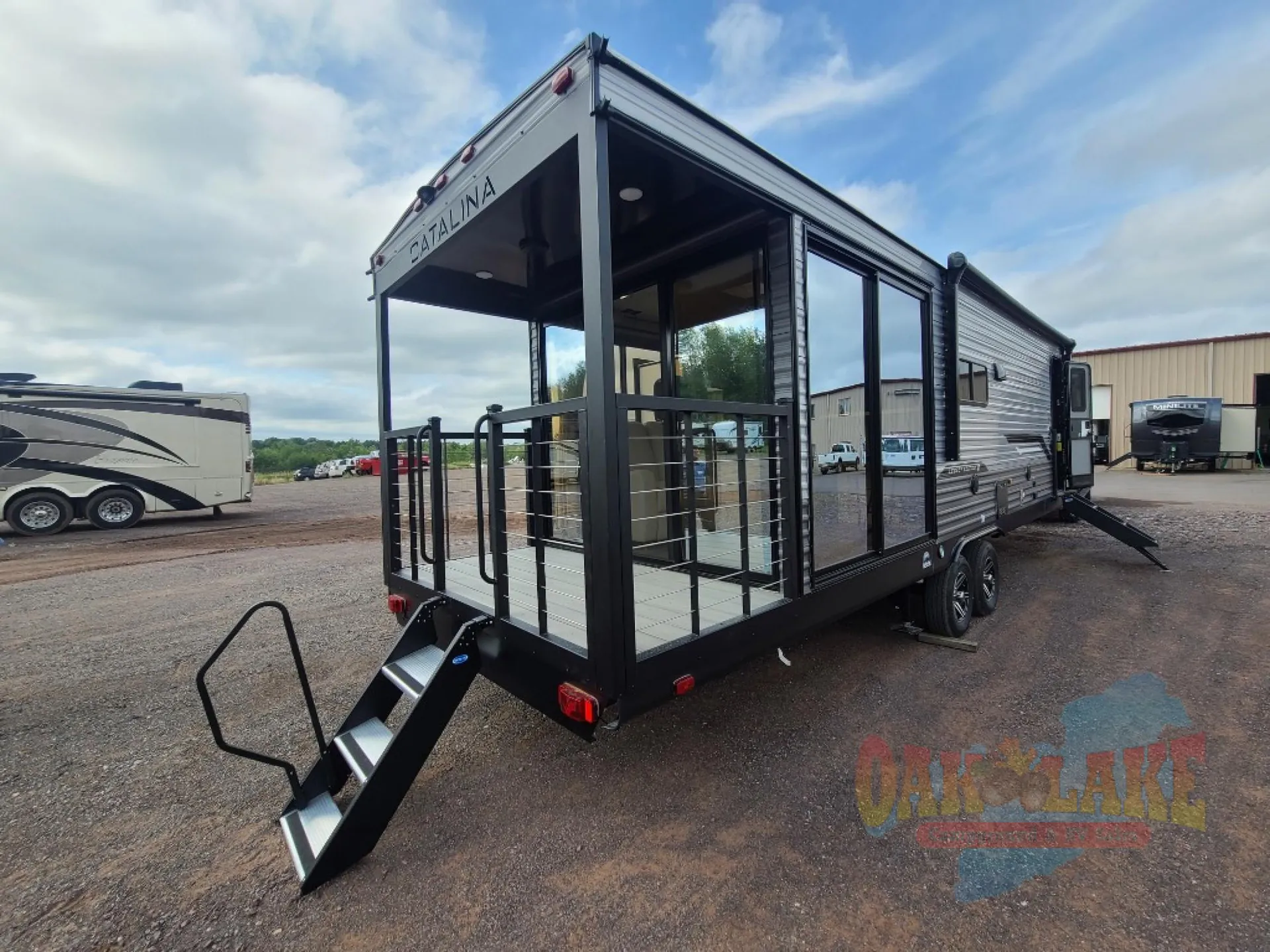 2025 Coachmen Catalina Legacy Edition 283EPIC - Photo 2
