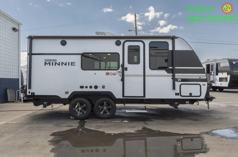 2025 Winnebago Micro Minnie 2108FBS - Photo 3