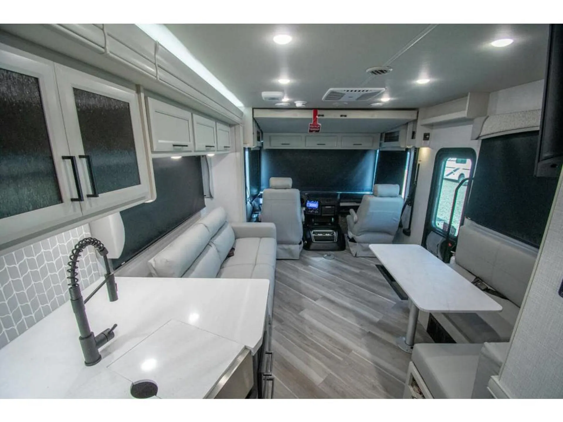 2026 Fleetwood Fortis 36T - Photo 3