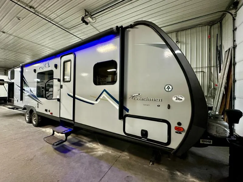2018 Coachmen Apex 300BHS - Photo 2