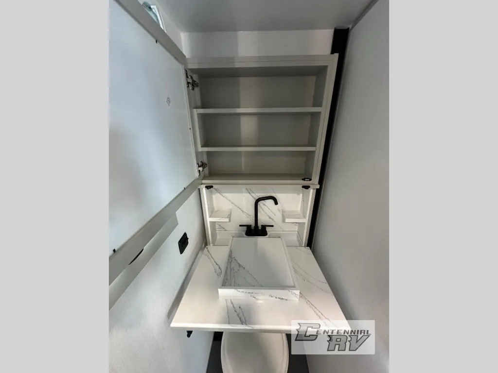 2026 Brinkley Model G 3950, Photos photo 60