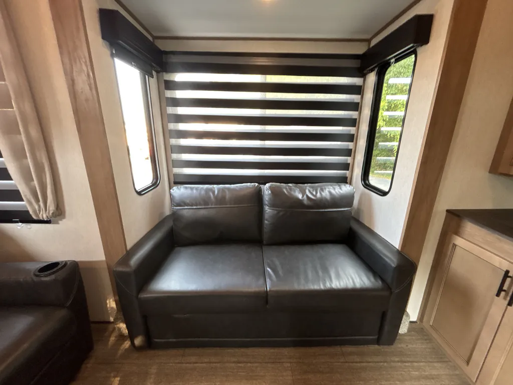 2023 Forest River Sabre 350RL, Photos photo 22