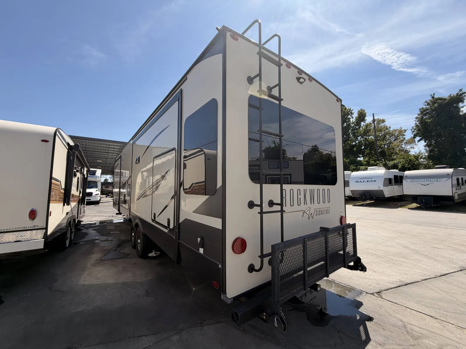 2022 Forest River Rockwood Signature 8337RL - Photo 3