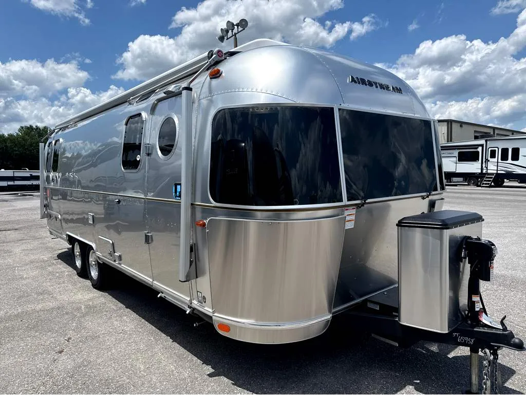 2026 Airstream Frank Lloyd Wright 28RBT - Main photo