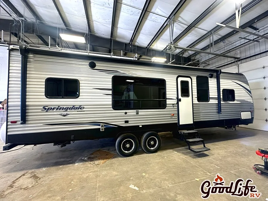 2019 Keystone Springdale 293RK - Photo 2